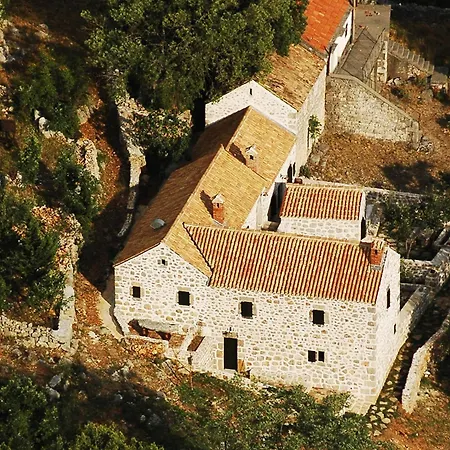 Stone House Varos * Starigrad Paklenica