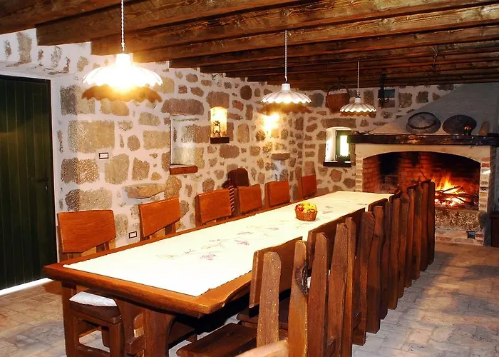 Stone House Varos Starigrad-Paklenica