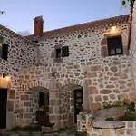 Stone House Varos