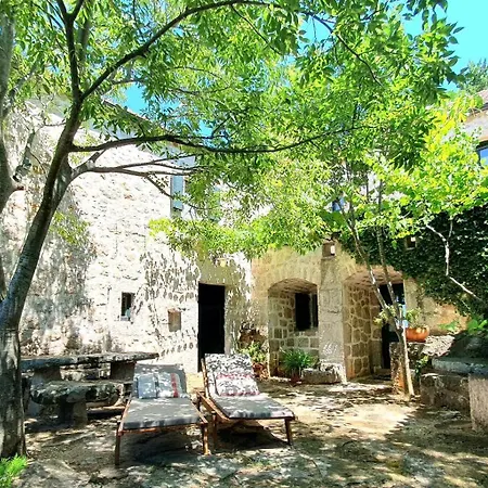 Stone House Varos Starigrad Paklenica
