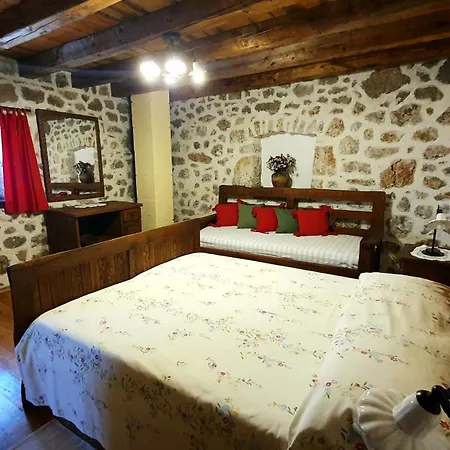 Stone House Varos * Starigrad Paklenica